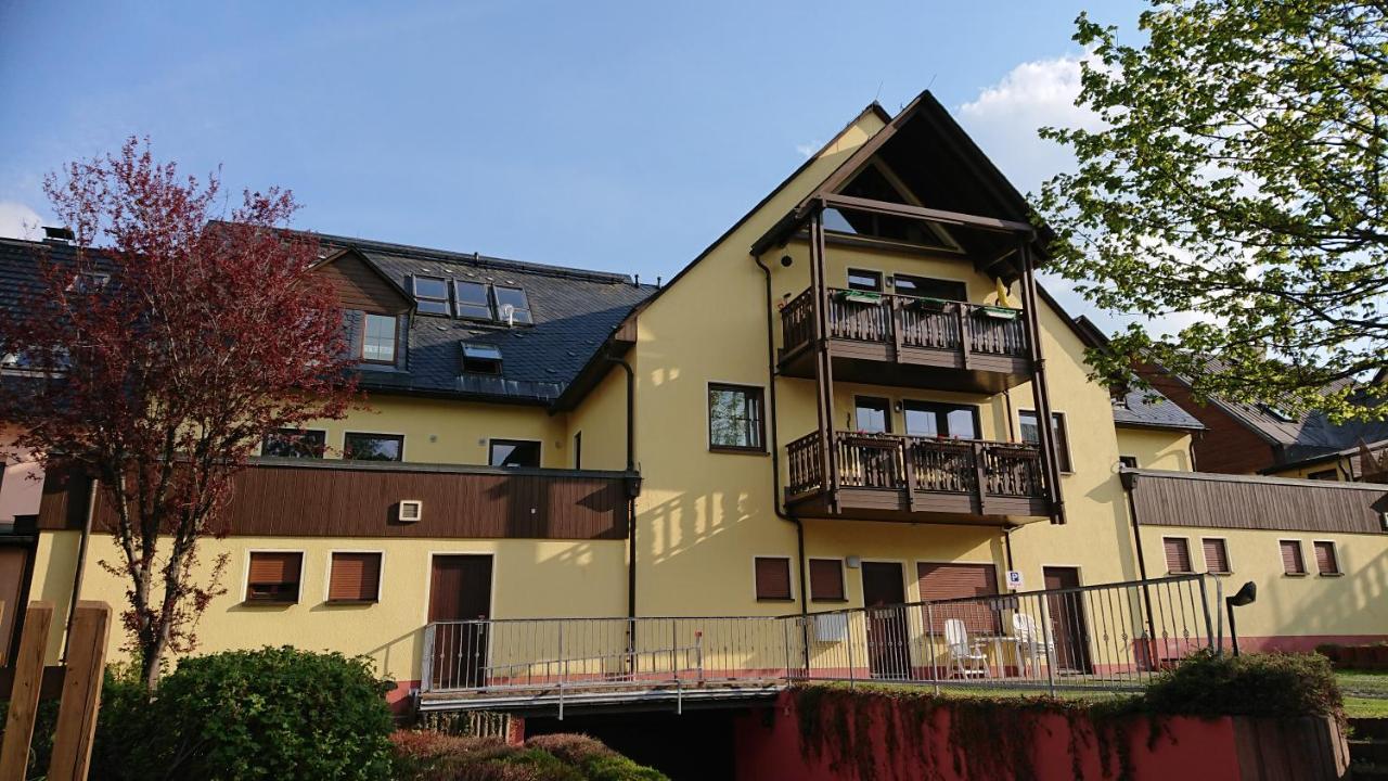 Ferienwohnung Korn Mit Tiefgarage Und Skiraum Oberwiesenthal Exterior photo